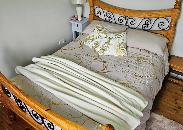 Проживание в семье Guest Инишкрон